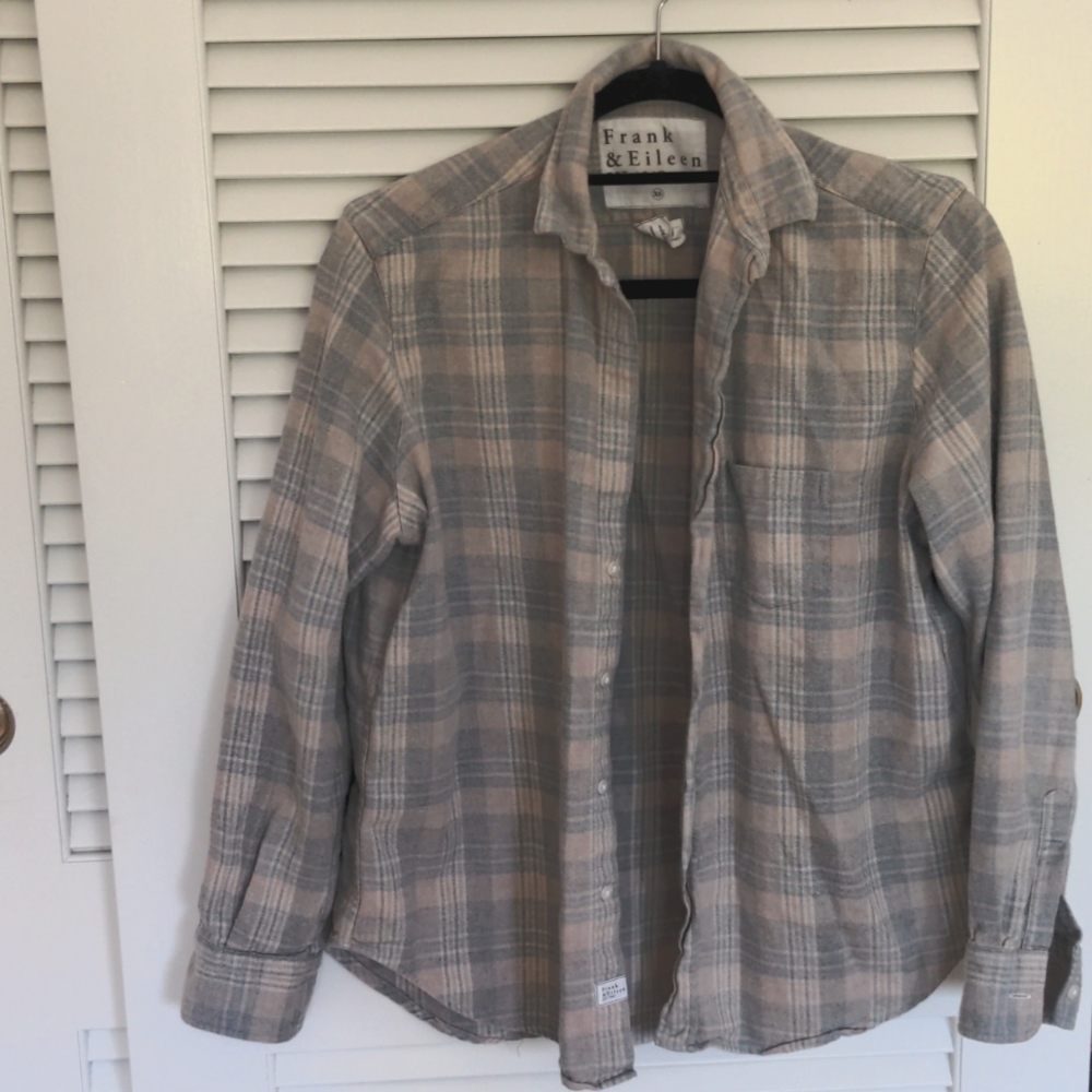 Frank & Eileen Flannel Button Down Shirt
